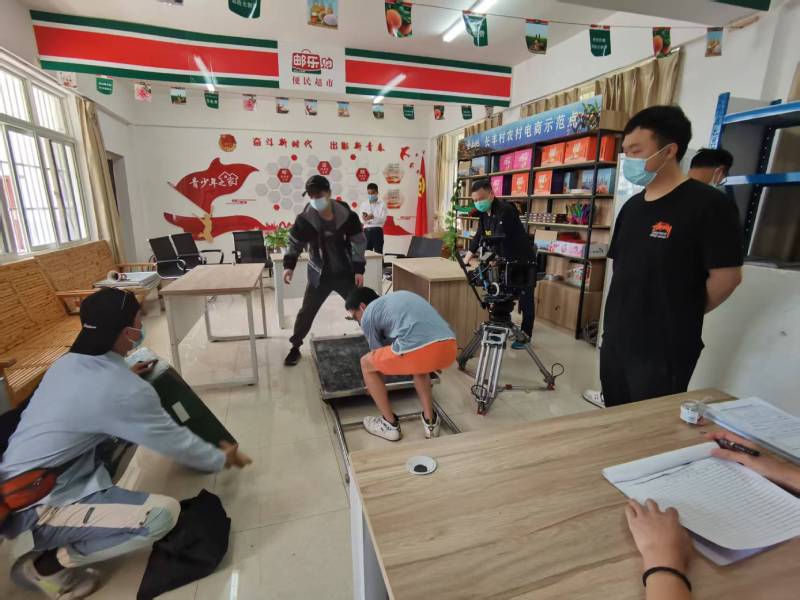 一支视频激活品牌生命力｜龙江县产品视频拍摄公司的创意魔法秀